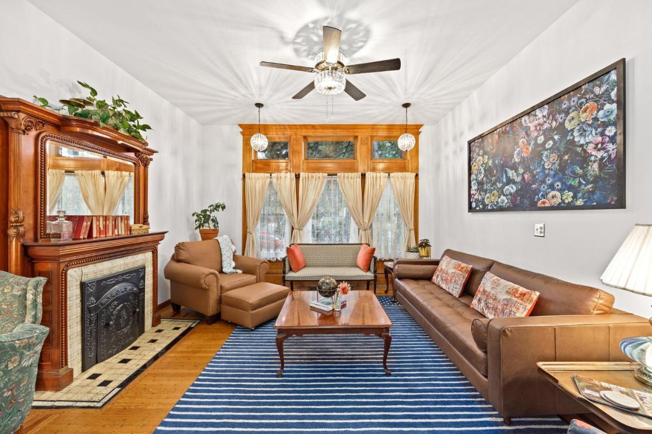 Flora House Denver Bagian luar foto